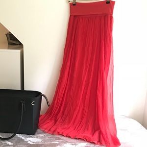 Max & Mia Crinkle Chiffon Maxi Skirt